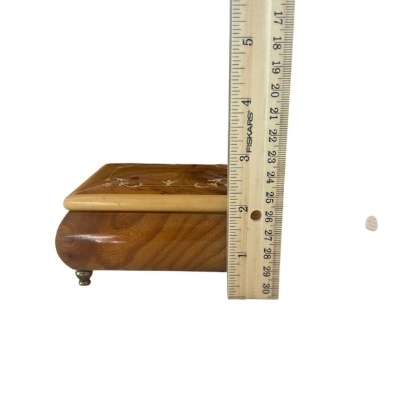 Italian Wood Inlay Musical Jewelry Box - Hand-Wound & Beautifully Crafted - Picture 14 of 14